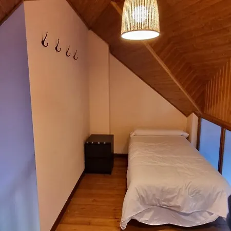 4d En En Urbanizacion Con Piscina Y Padel Holiday home Panticosa