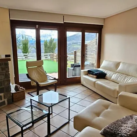 4d En En Urbanizacion Con Piscina Y Padel בית נופש