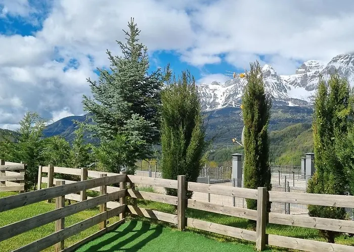 Vakantiehuis 4d En En Urbanizacion Con Piscina Y Padel Panticosa