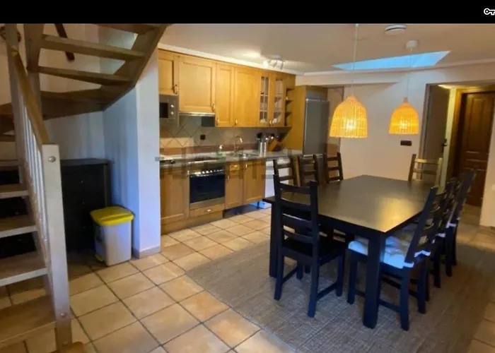 Vakantiehuis 4d En En Urbanizacion Con Piscina Y Padel *