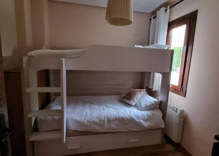 4d En En Urbanizacion Con Piscina Y Padel Panticosa